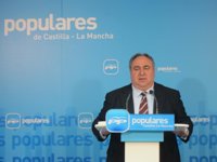 Tirado: "Si Page va a cita con Cospedal con actitud de pensar en  castellano-manchegos habrá muchos puntos de encuentro"