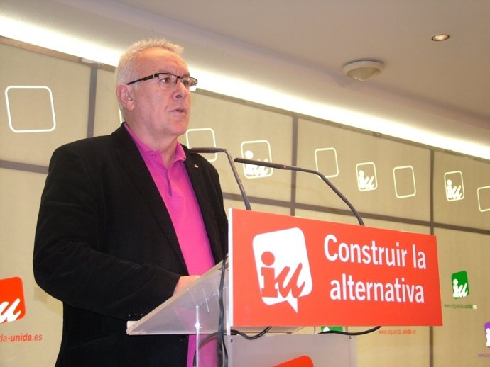 El coordinador federal de IU, Cayo Lara