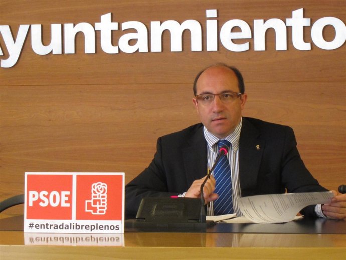 Vicente Urquía, en la rueda de prensa