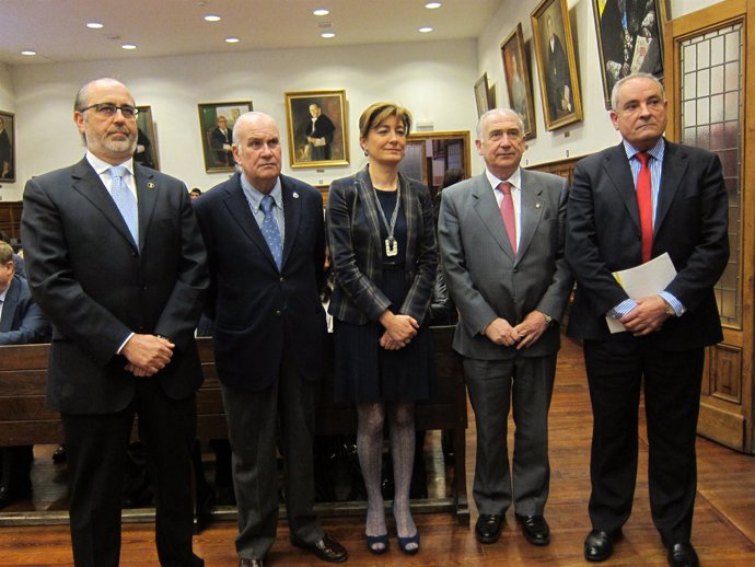 Por la izquierda, Núñez, Balbín, Díaz, Gotor y Mallada. 