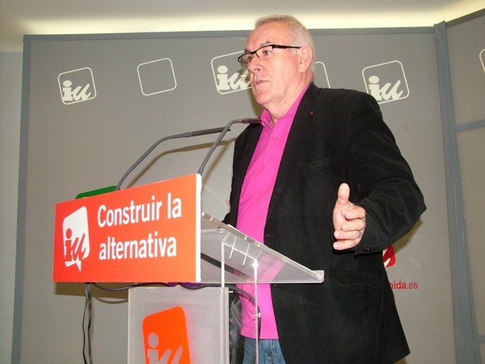 El coordinador federal de IU, Cayo Lara