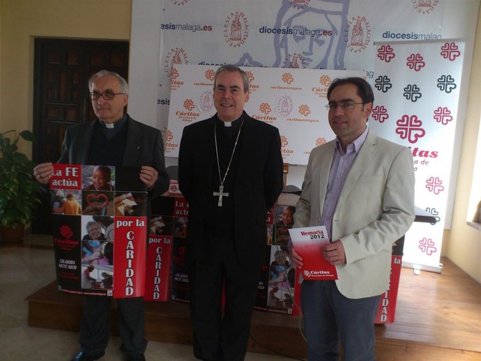 Presentación memoria Cáritas 2012