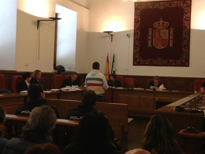 Acusado de matar a un padre y su hijo en Rey Badis