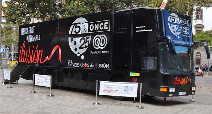 La Guagua-Exposición 'Lo mejor de la Once y su Fundación'