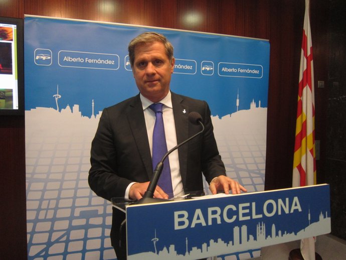 Alberto Fernández Díaz (PP) en rueda de prensa