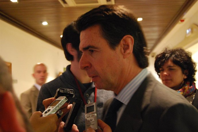 José Manuel Soria, antes de comparecer en el Senado