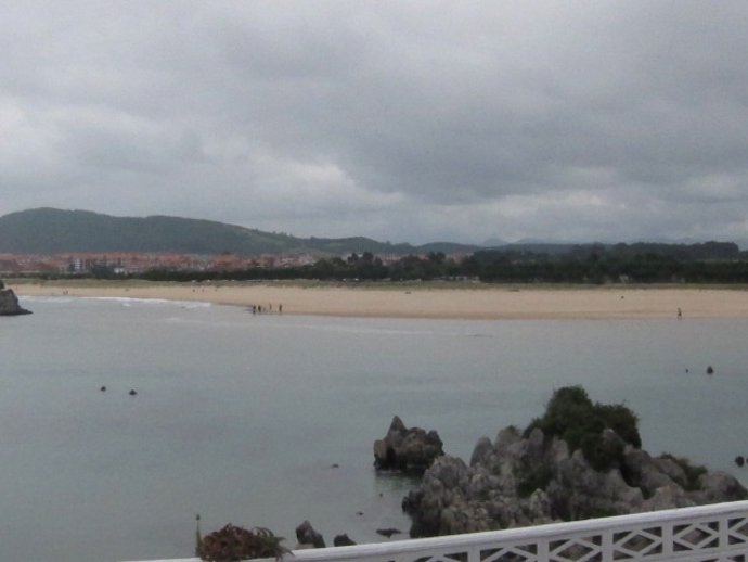 Playa De Ris, En Noja