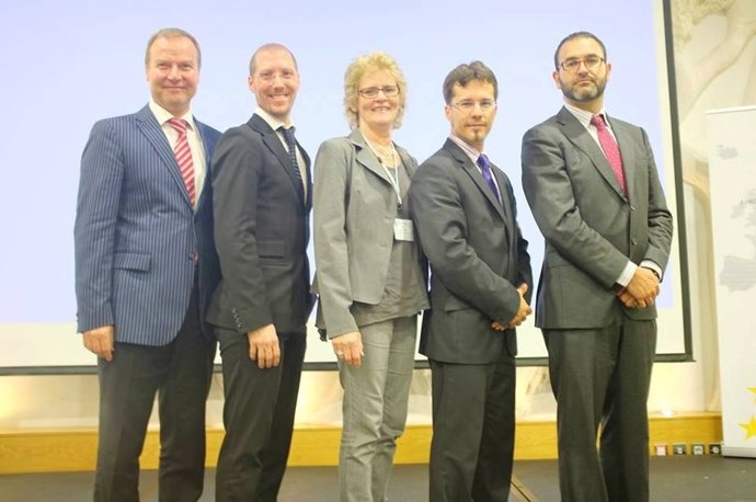 Alfredo Gómez, a la derecha, es uno de los tres nuevos vocales de la EUD