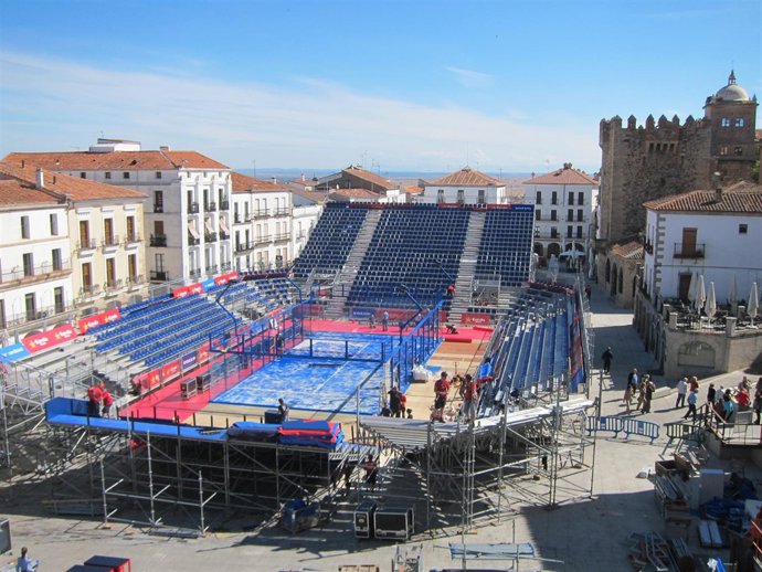 Pista Central Del WPT En La Plaza Mayor De Cáceres