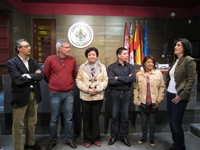 Defensores de los Derechos Humanos, en una mesa redonda en Valladolid.