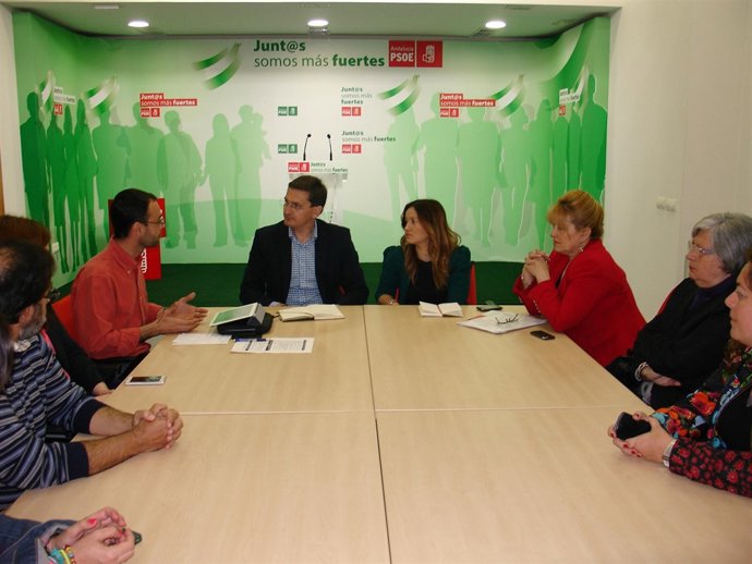 Verónica Pérez (PSOE-A) en una reunión en Almería