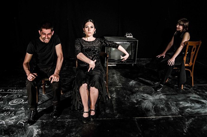 Lupateatre estrena su primera obra teatral para adultos