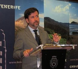 Carlos Alonso, Consejero Insular de Turismo
