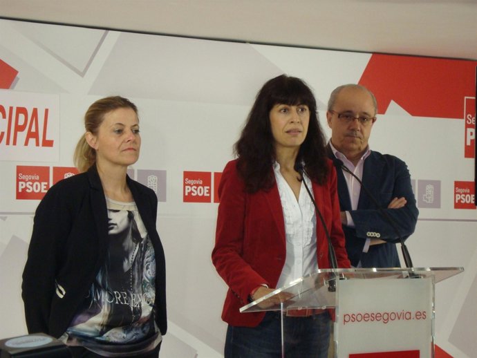 Redondo, junto a Reguera y Agudíez