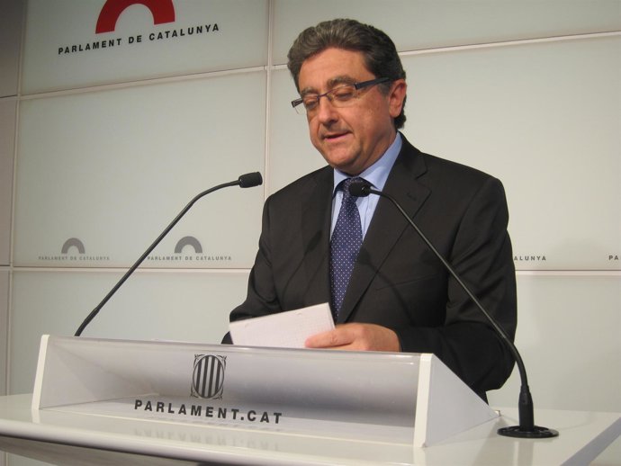 Rueda de prensa del portavoz del PP en el Parlament Enric Millo