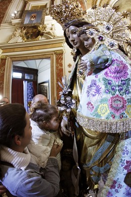 Besamanos Virgen. 
