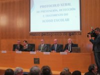 Vázquez asegura que a Lomce dá unha "protección total" ás linguas cooficiais e insta a "deixar a loita política"