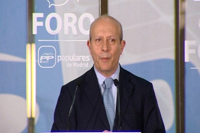 Wert niega que la LOMCE ataque a lenguas cooficiales