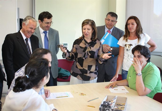 Palacios visita el Centro para la Promoción de la Autonomía Personal de Fundown