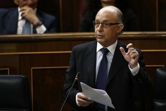 Montoro dice que estaría "encantado" de bajar impuestos