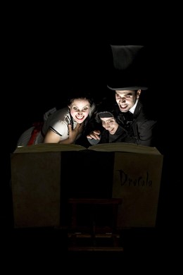 Malos y Malditos en Sala Russafa