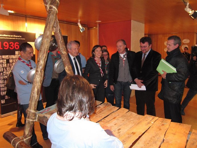 Inauguración Exposición Scouts en el Centro Cultural de CAja Rioja