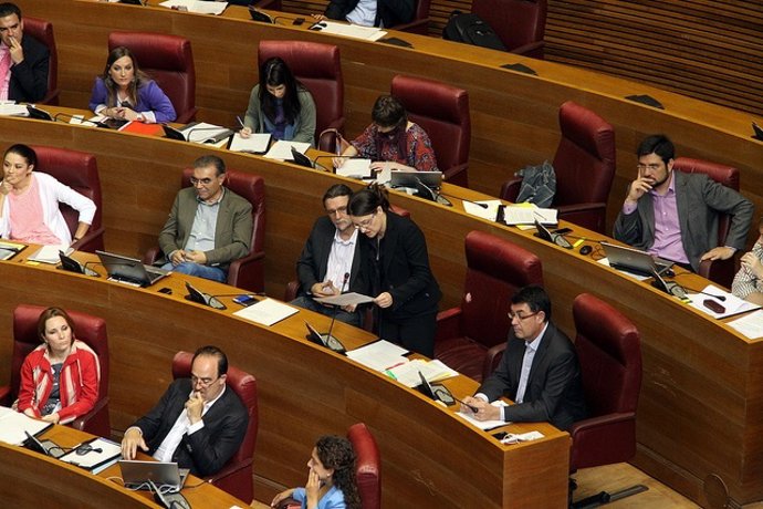 Pleno de las Corts Valencianes