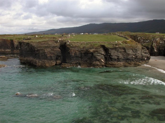 Playa de As Catedrais en Lugo