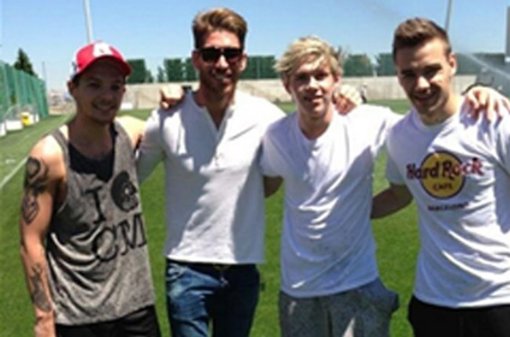 SERGIO RAMOS Y ONE DIRECTION