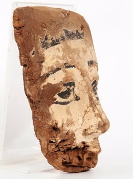 Imagen de una máscara funeraria remitida por Grupo Mémora.