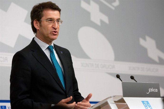 Alberto nunez feijoo informa en rolda de prensa dos asuntos abordados na reunion