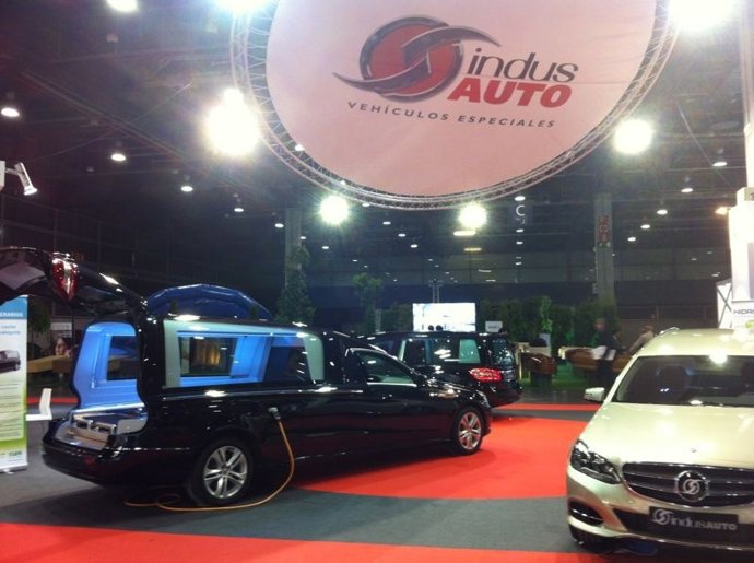 Primer vehículo fúnebre totalmente eléctrico