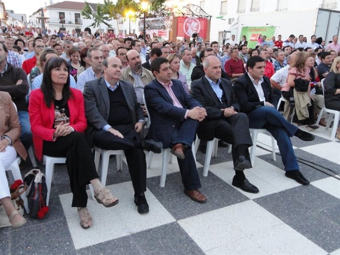 Chaves, Reyes y Zarrías en el homenaje a Relaño