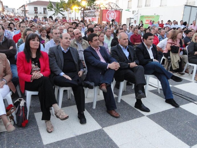 Chaves, Reyes y Zarrías en el homenaje a Relaño