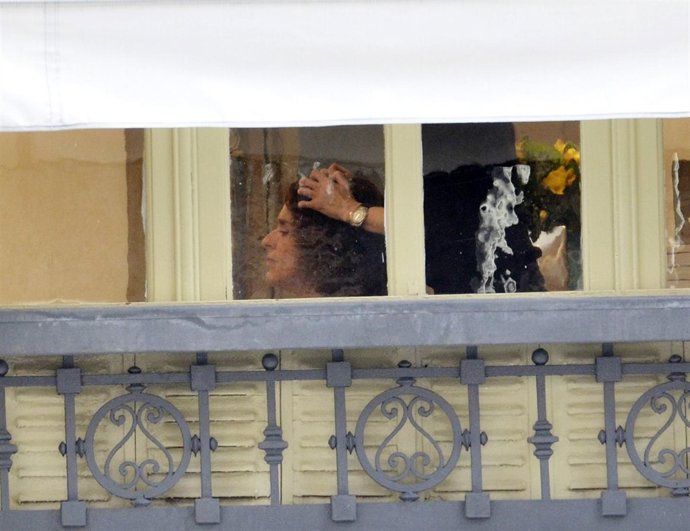 Ana Botella se tiñe el pelo                     