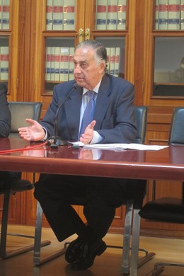 Enrique Pérez Viguera.