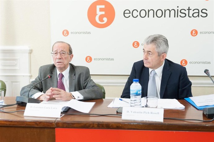 El presidente del Consejo General de Economistas, Valentin Pich