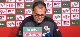 Marcelo Bielsa en rueda de prensa