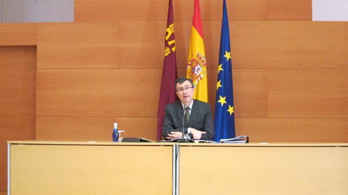 José Ballesta en la rueda de prensa posterior al Consejo de Gobierno