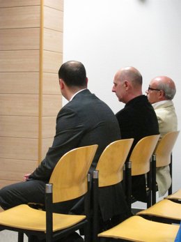 Los acusados del vertido de amoniaco al Besaya en la última vista del juicio