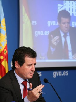José Císcar en la rueda de prensa posterior al pleno del Consell