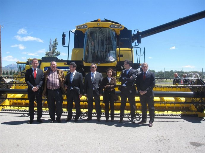 Directivos de Oscagri y autoridades