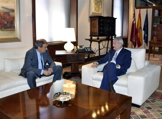 El presidente de Ucomur, Juan Antonio Pedreño, con Valcárcel