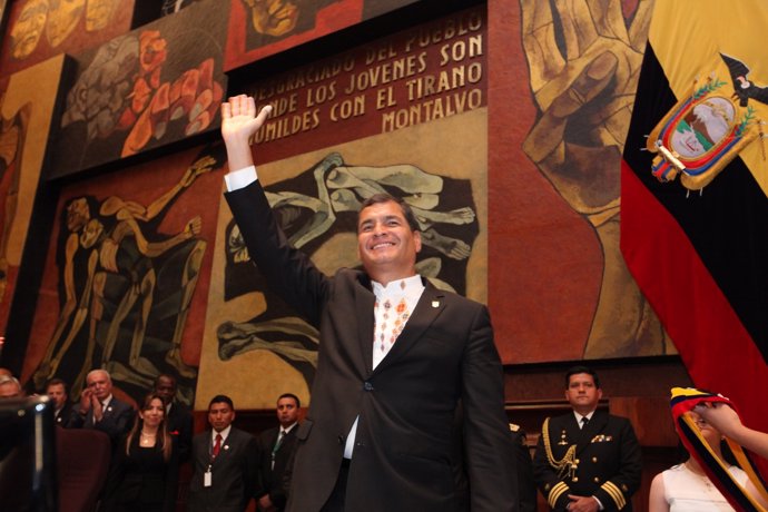 Rafael Correa toma posesión para un nuevo mandato