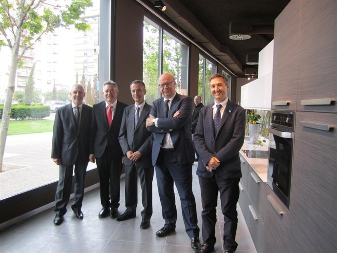 La franquicia 'Cocinas.Com' aterriza en Zaragoza.