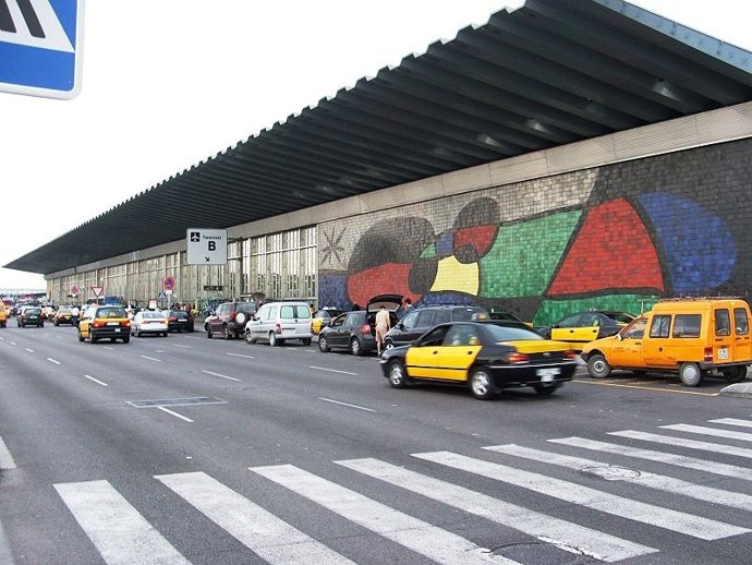 Taxi En El Aeropuerto De El Prat