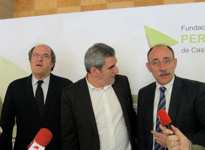 Gabilondo, Villarrubia y Bedera a su llegada al Hotel Parque de Valladolid