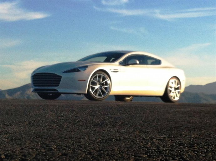 Rodaje anuncio aston martin carretera málaga lujo coches automovil