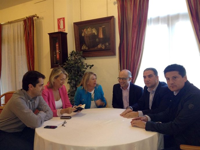 Reunión entre Bendodo y Montoro