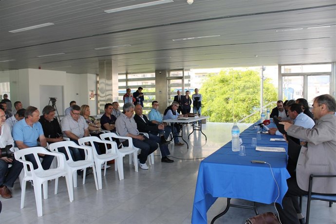Asistentes a la reunión de Cofradías de Pescadores